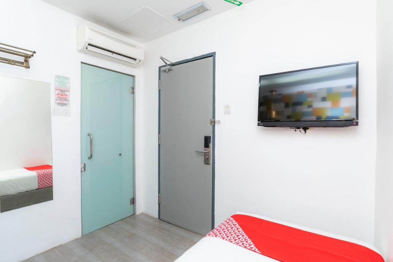 Oyo 89355 Big Big Hotel Johor Bahru Dış mekan fotoğraf