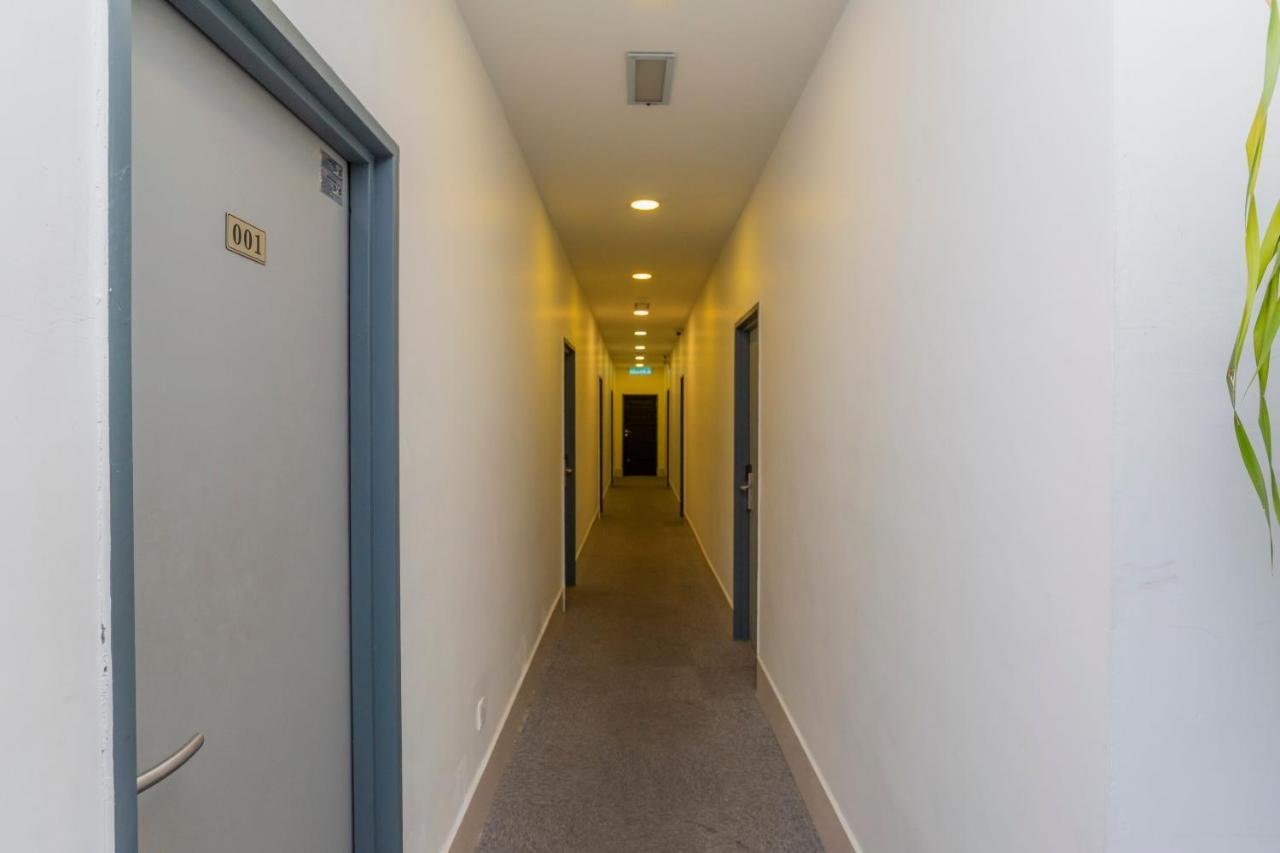 Oyo 89355 Big Big Hotel Johor Bahru Dış mekan fotoğraf