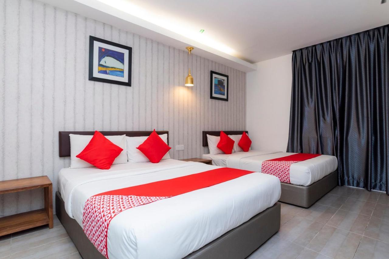 Oyo 89355 Big Big Hotel Johor Bahru Dış mekan fotoğraf
