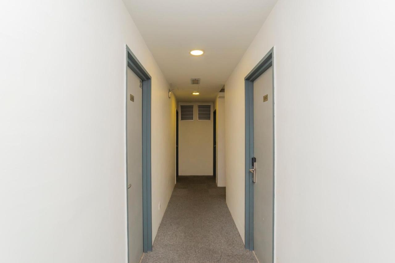 Oyo 89355 Big Big Hotel Johor Bahru Dış mekan fotoğraf