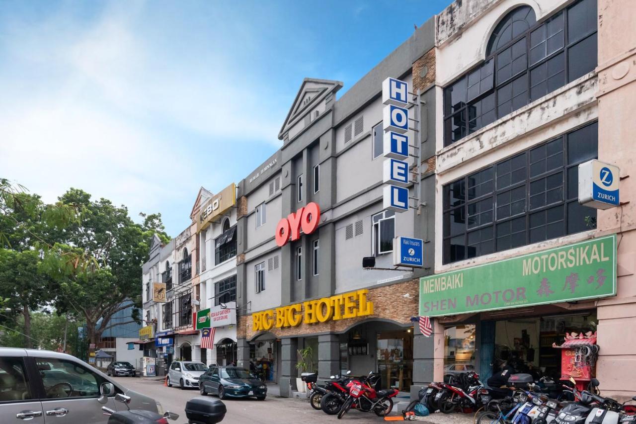 Oyo 89355 Big Big Hotel Johor Bahru Dış mekan fotoğraf