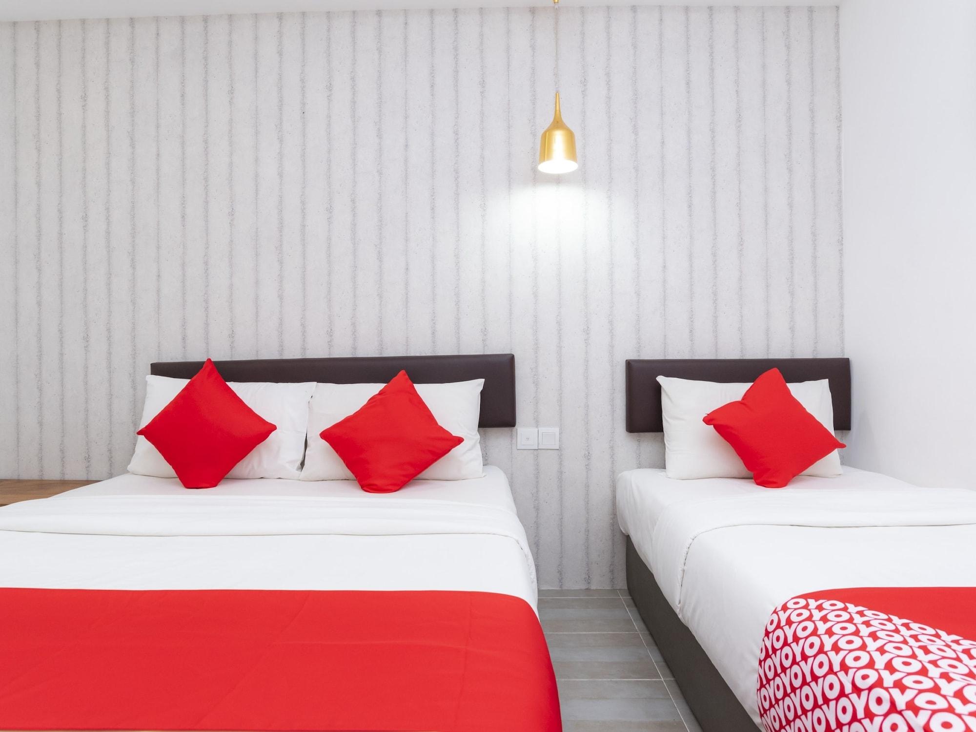 Oyo 89355 Big Big Hotel Johor Bahru Dış mekan fotoğraf