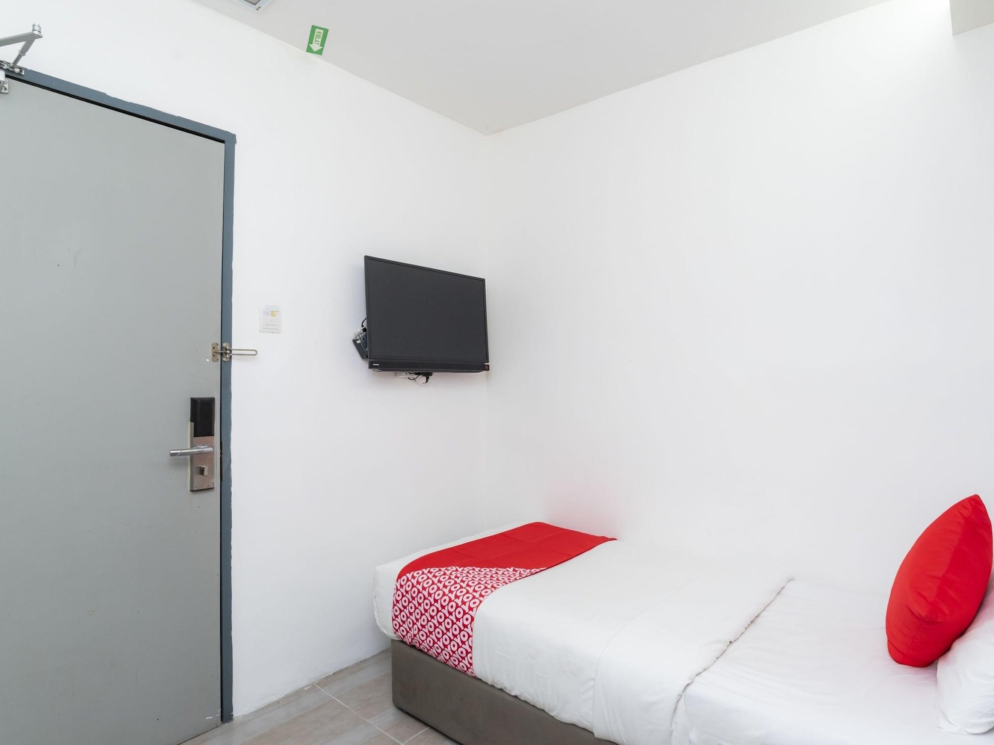 Oyo 89355 Big Big Hotel Johor Bahru Dış mekan fotoğraf
