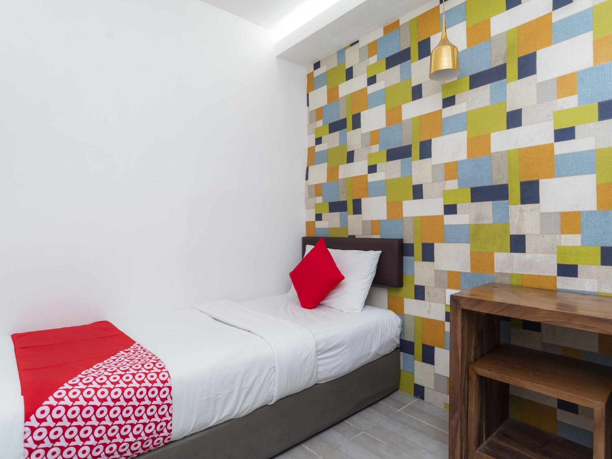 Oyo 89355 Big Big Hotel Johor Bahru Dış mekan fotoğraf