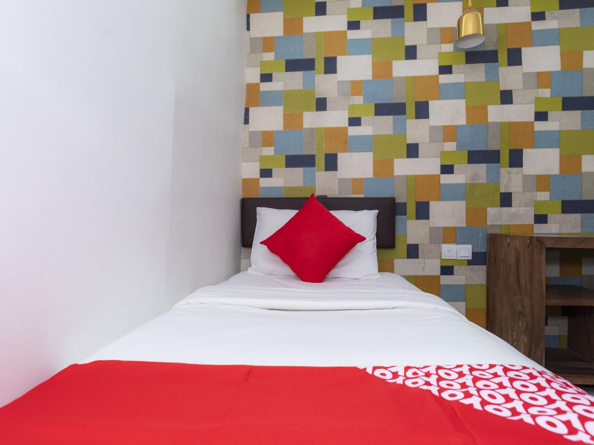 Oyo 89355 Big Big Hotel Johor Bahru Dış mekan fotoğraf