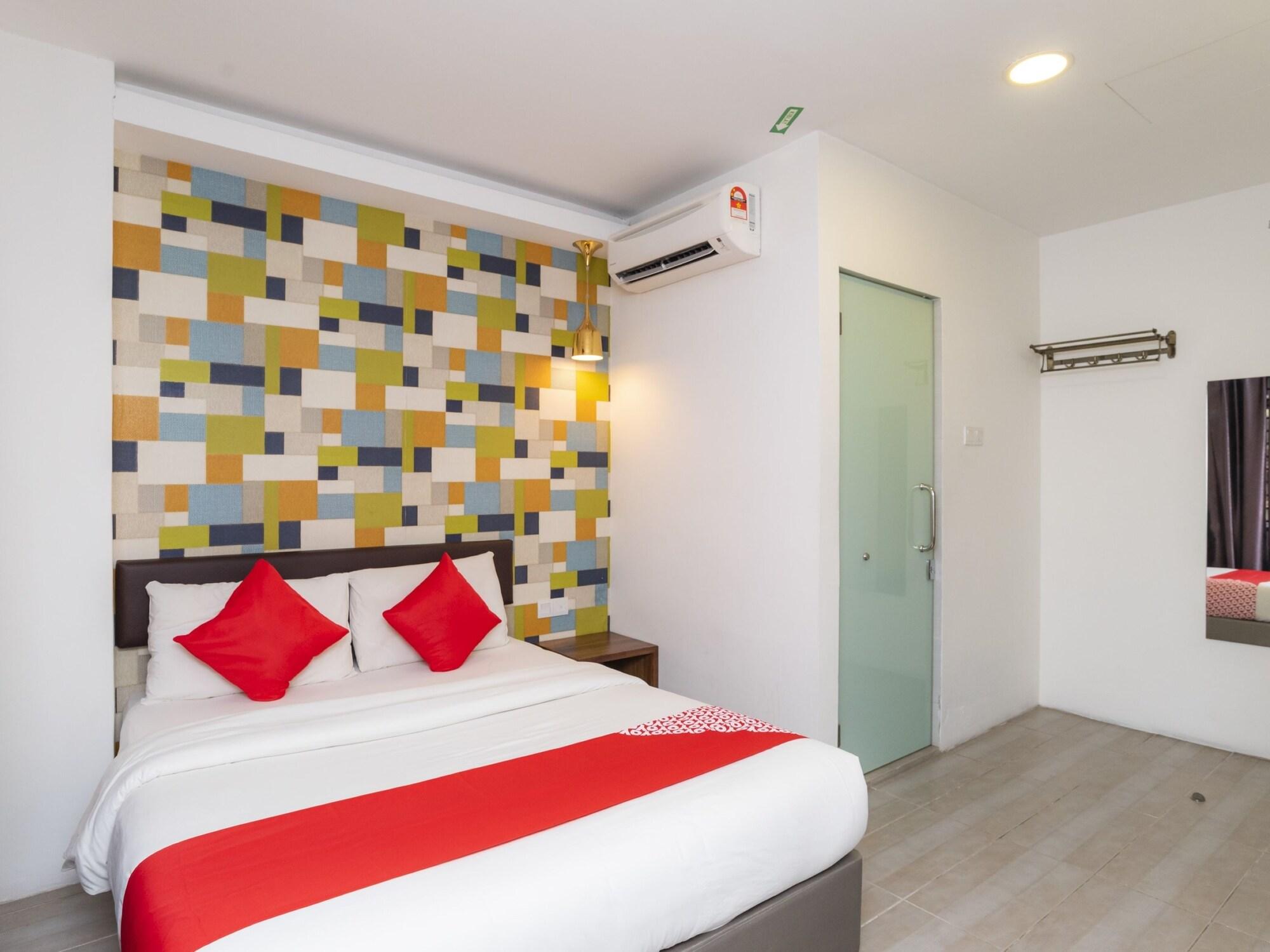 Oyo 89355 Big Big Hotel Johor Bahru Dış mekan fotoğraf