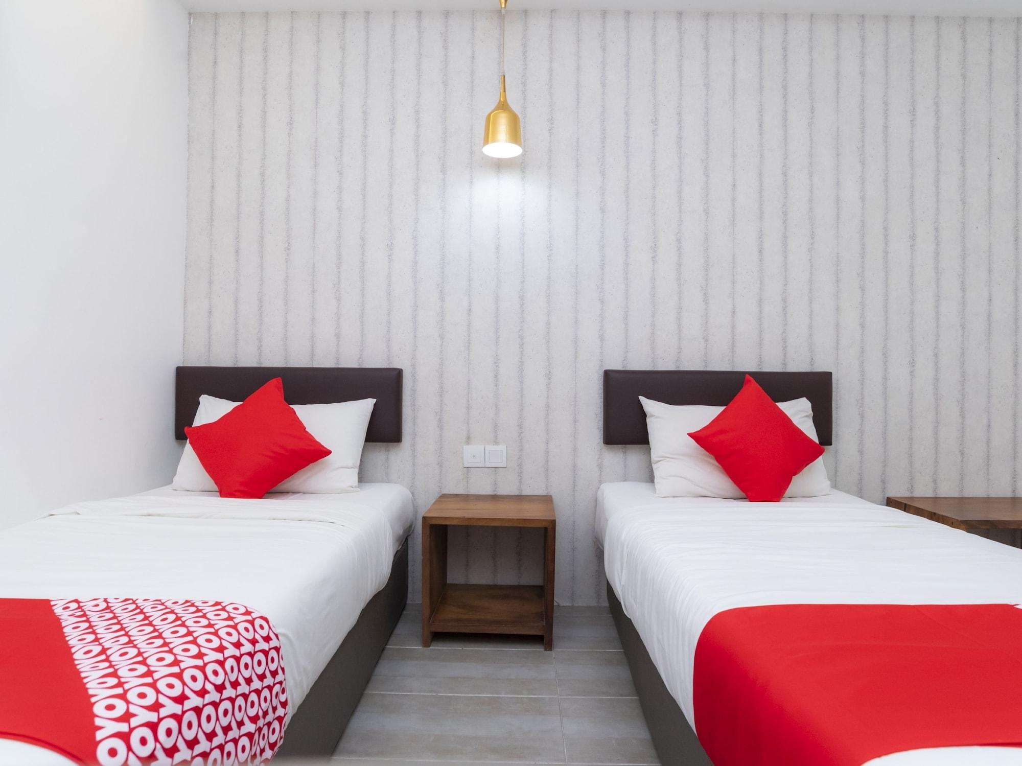 Oyo 89355 Big Big Hotel Johor Bahru Dış mekan fotoğraf