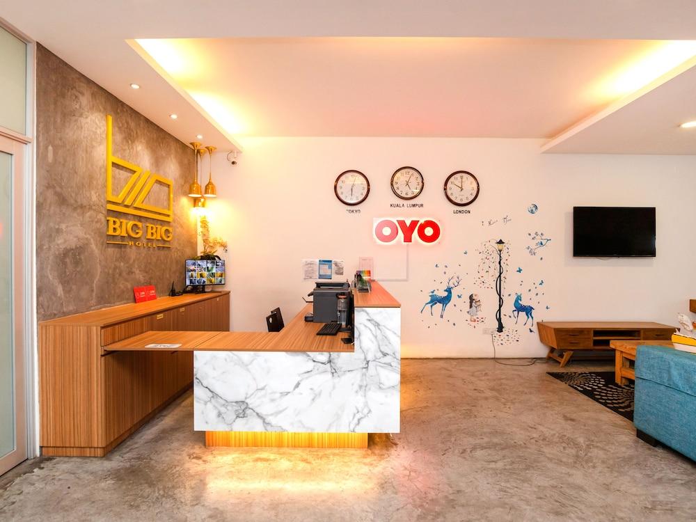 Oyo 89355 Big Big Hotel Johor Bahru Dış mekan fotoğraf